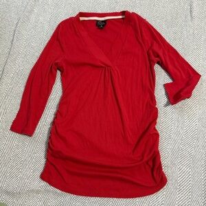 Oh Baby by Motherhood Red 3/4 sleeve top with V neck stretch Maternity Shirt Med